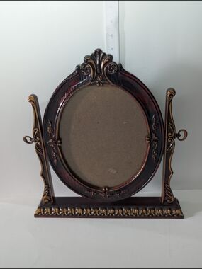 Ornate Oval Table Photo Frame in Dark Mahogany  and Gold Vintage Victorian style